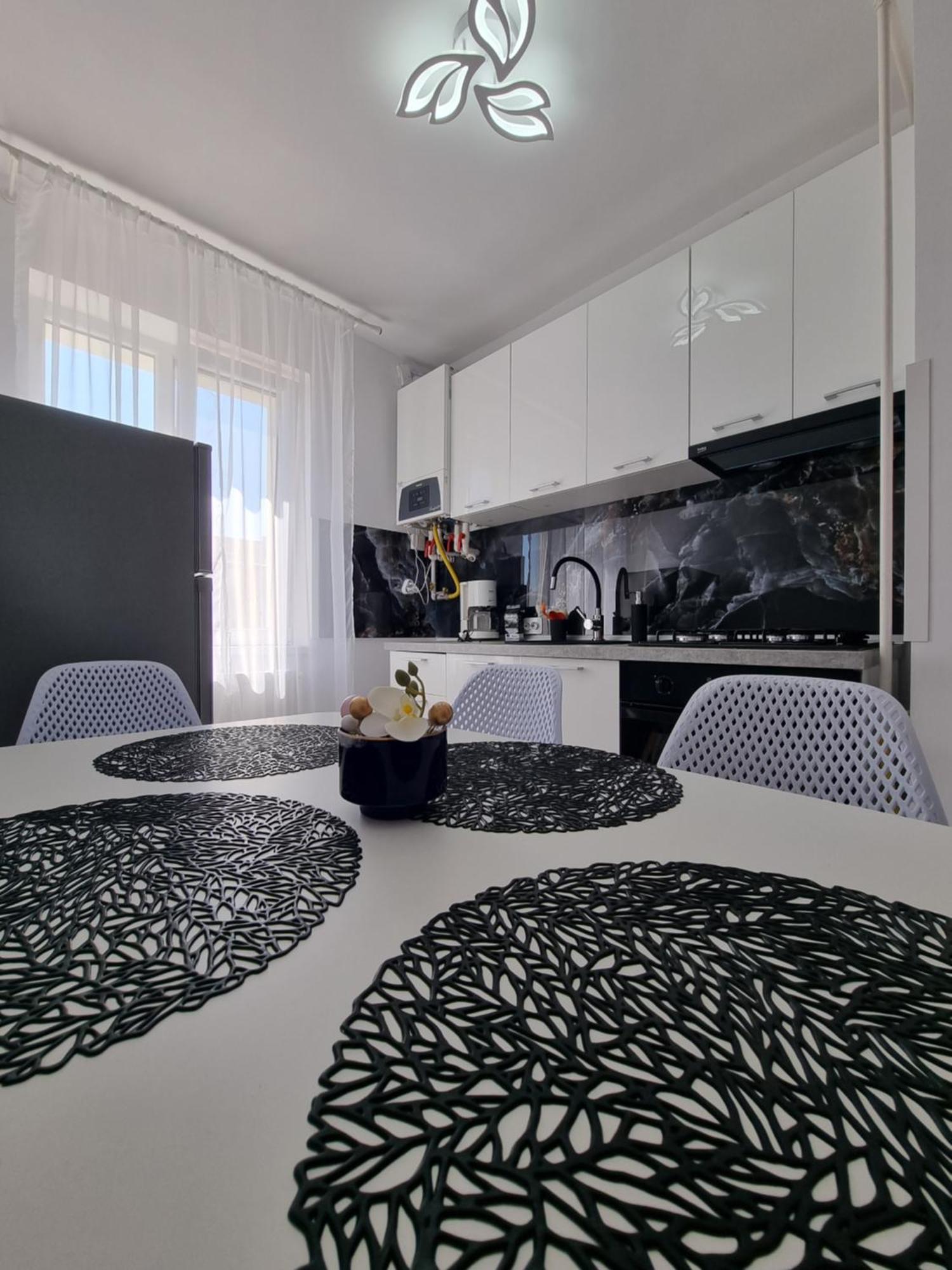 Apartament Central Pe Pietonala Nr2 Hunedoara Ngoại thất bức ảnh