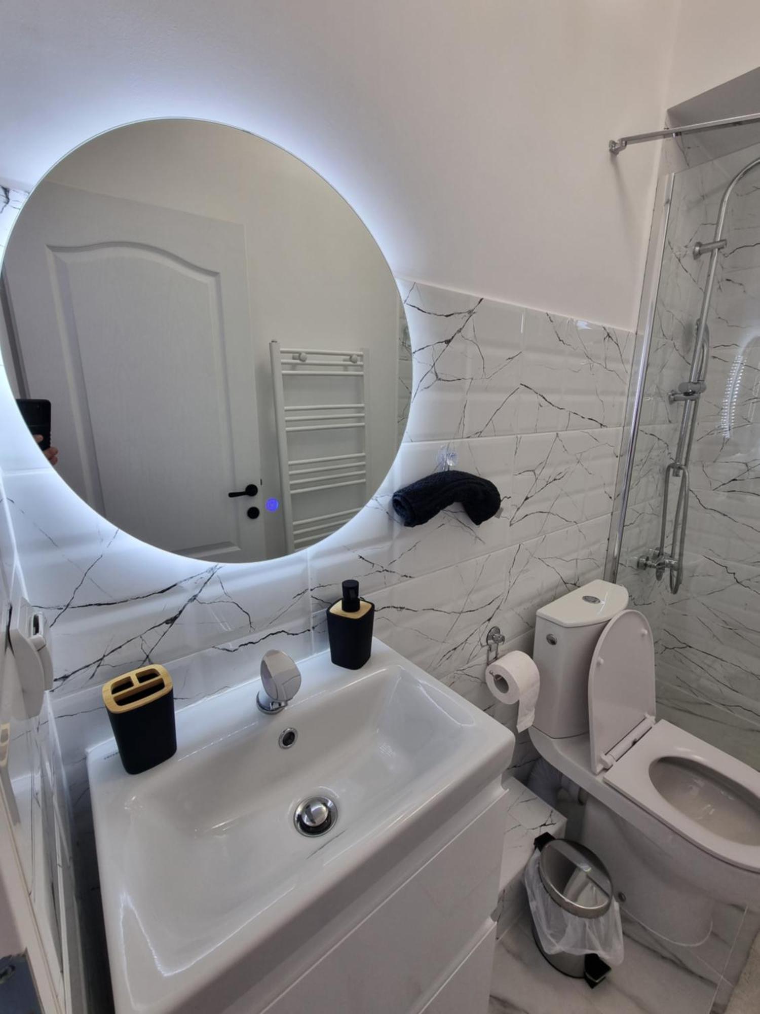 Apartament Central Pe Pietonala Nr2 Hunedoara Ngoại thất bức ảnh